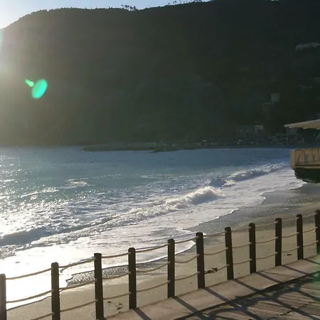 Chez Giada 100 Meters From Fegina Beach * Monterosso al Mare